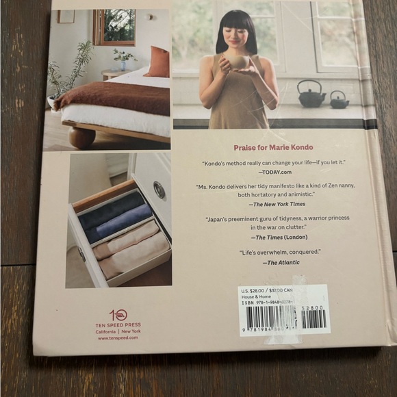 Marie Kondo's Kurashi at Home Book - Picture 4 of 4